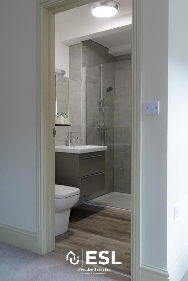 Most Central Luxury Grade 2 Listed Apartment Overlooking Shrewsbury Square - Free Parking ภายนอก รูปภาพ