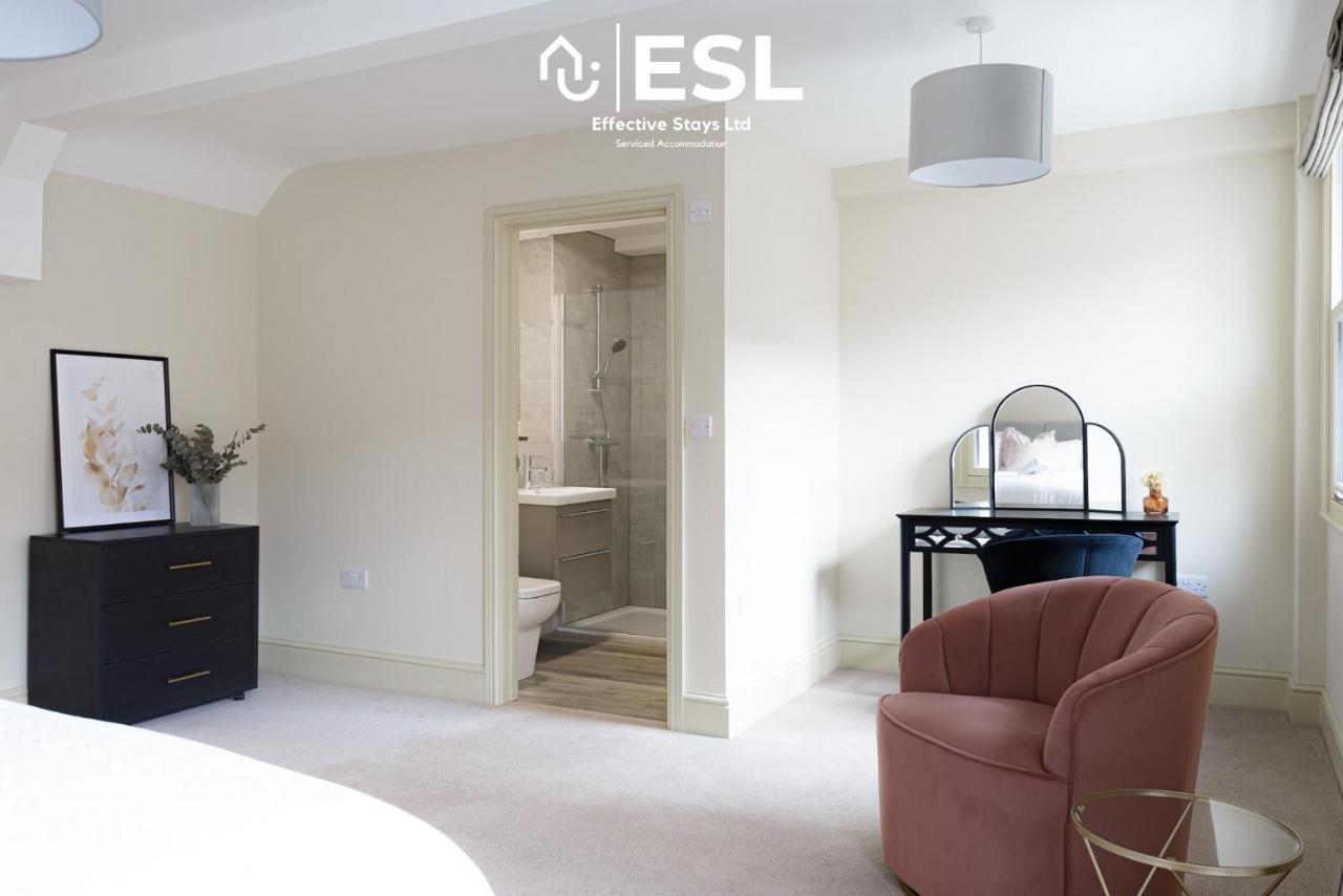 Most Central Luxury Grade 2 Listed Apartment Overlooking Shrewsbury Square - Free Parking ภายนอก รูปภาพ